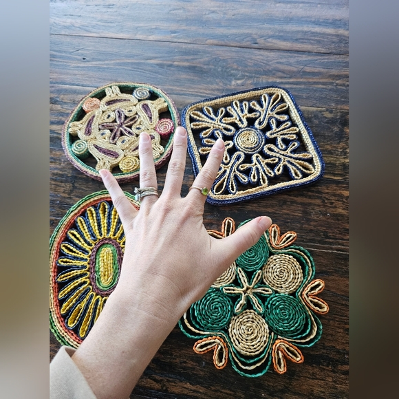 Handcrafted Multicolor Coaster Set - Picture 3 of 3